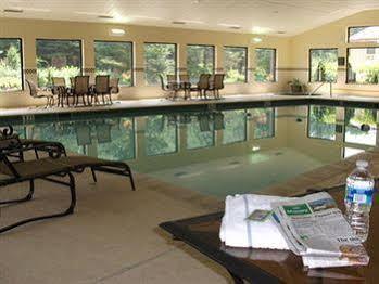 Hotel Country & By Radisson, Atlanta Galleria-ballpark, Ga