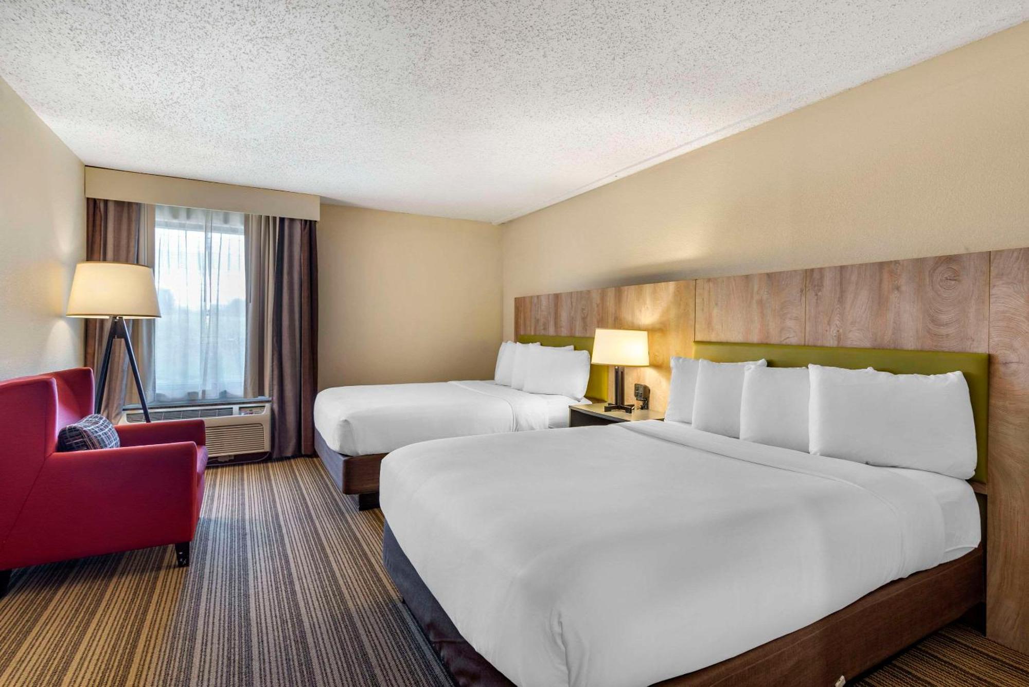 Country & By Radisson, Atlanta Galleria-ballpark, Ga 3* Smyrna