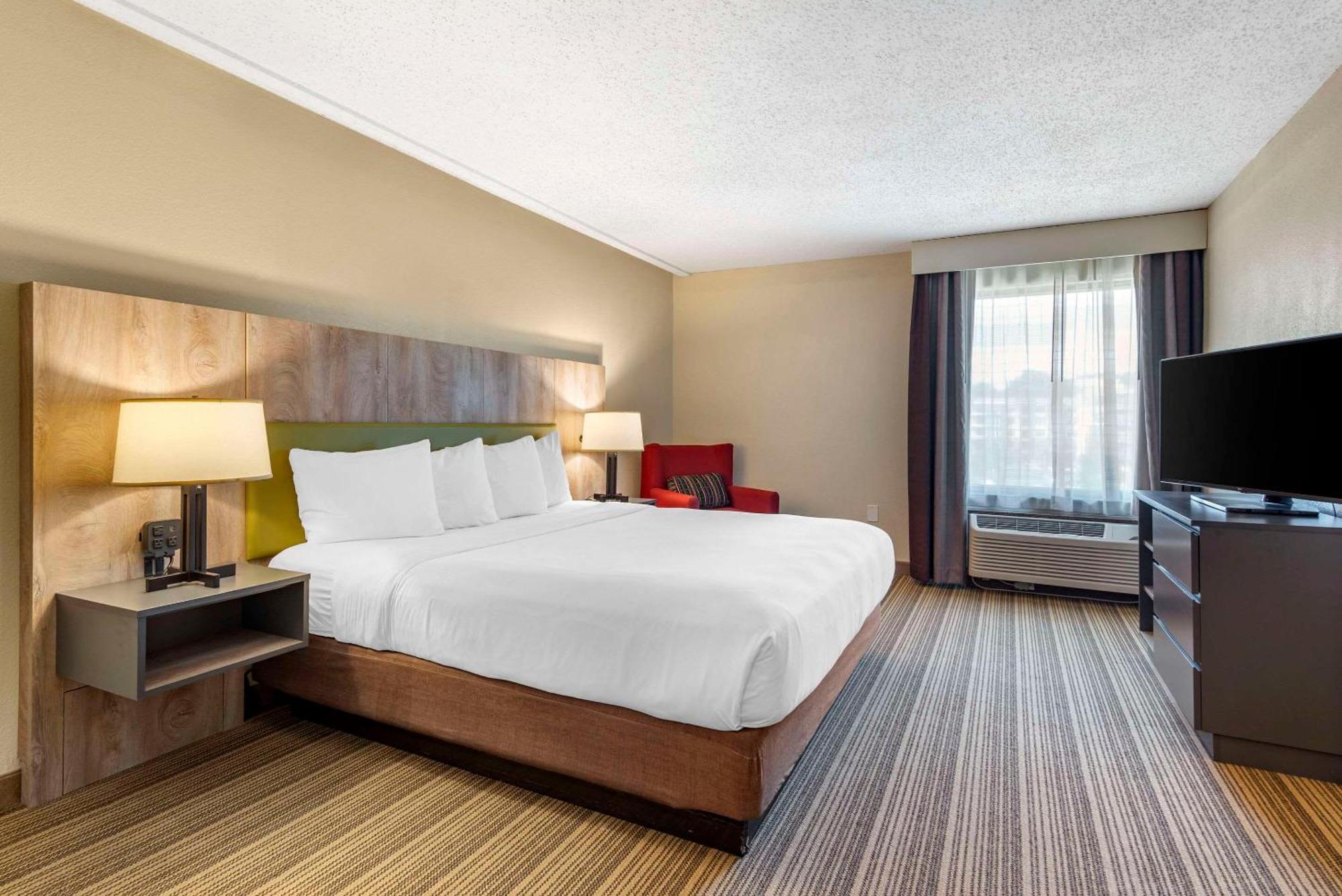 Country & By Radisson, Atlanta Galleria-ballpark, Ga Hotel Smyrna
