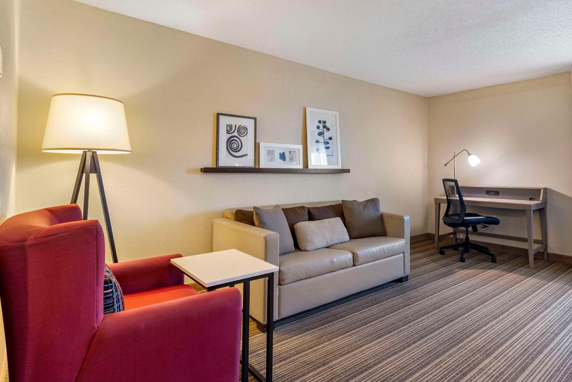Country & By Radisson, Atlanta Galleria-ballpark, Ga 3* Smyrna