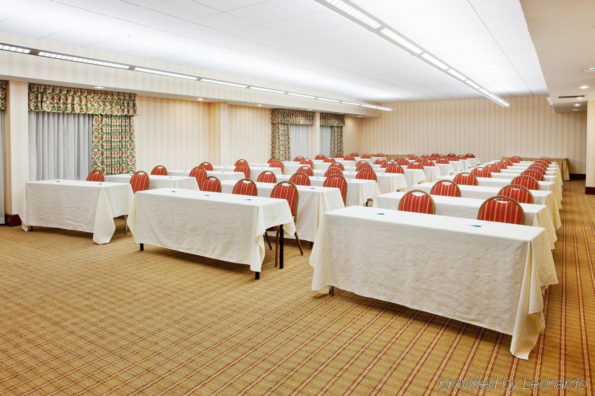 Hotel Country & By Radisson, Atlanta Galleria-ballpark, Ga Smyrna